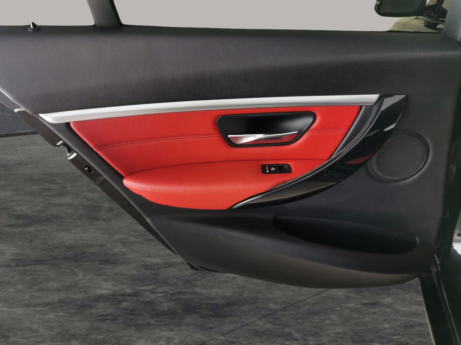 Used BMW 3 Series 2017 for sale - 76854805: Photo 24