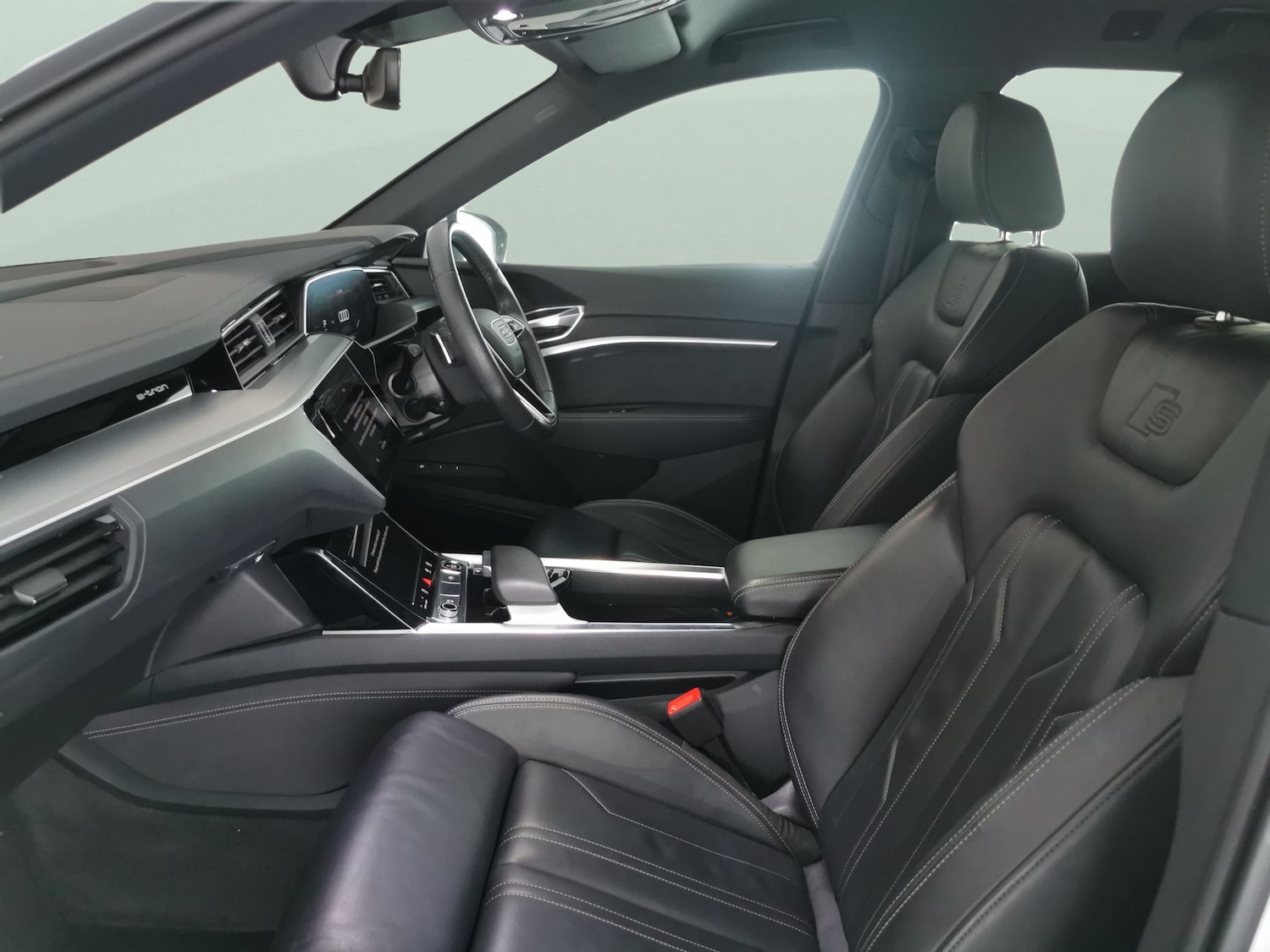 Used Audi e-tron 2022 for sale - 76960495: Photo 4