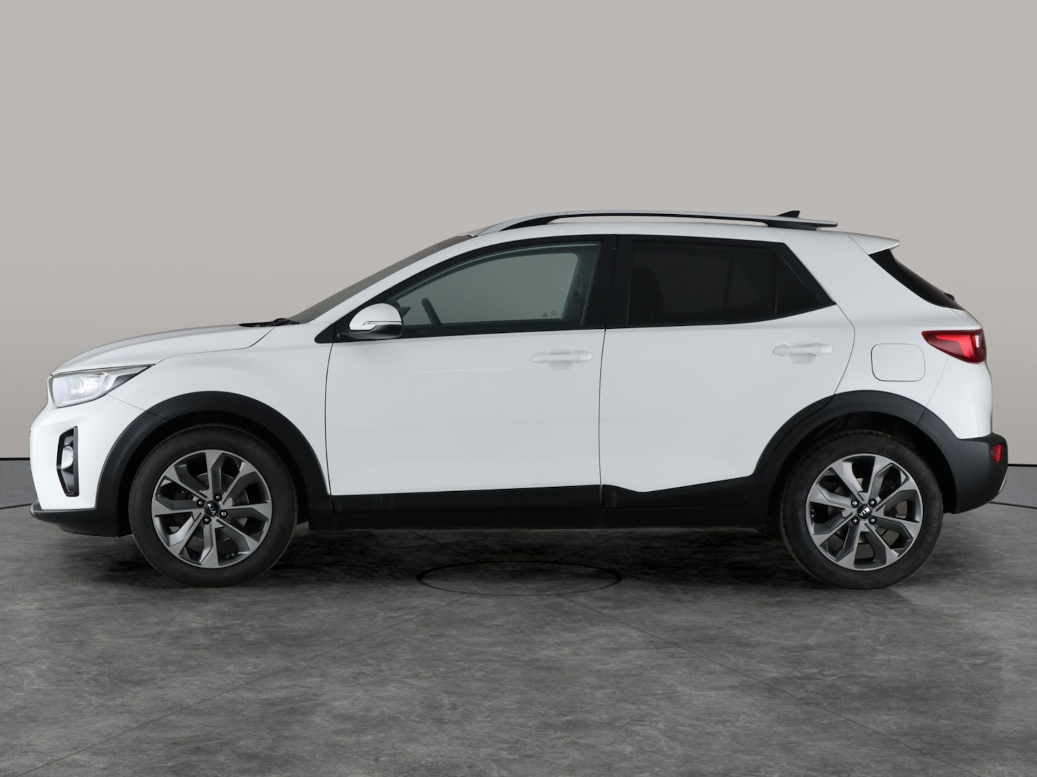 Used Kia Stonic 2018 for sale - 76969563: Photo 14