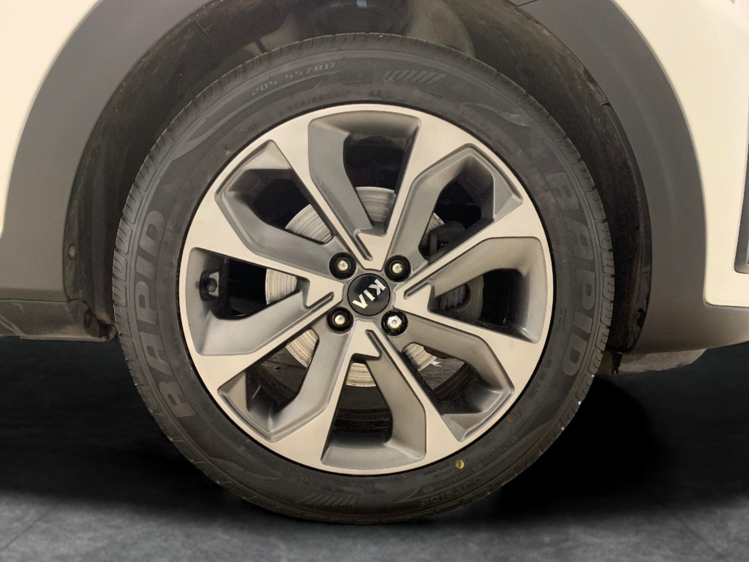 Used Kia Stonic 2018 for sale - 76969563: Photo 28