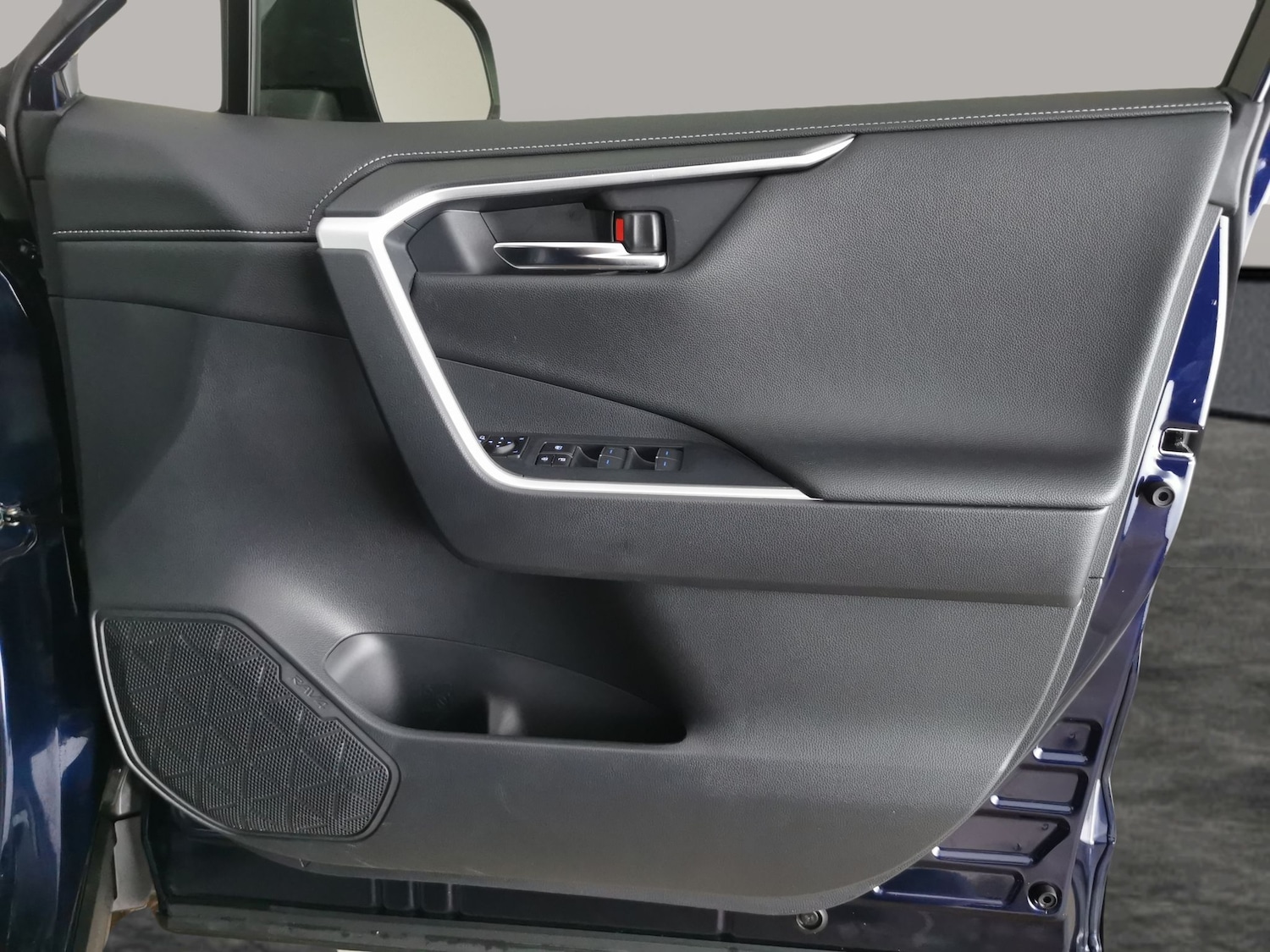 Used Toyota RAV4 2022 for sale - 77778894: Photo 30