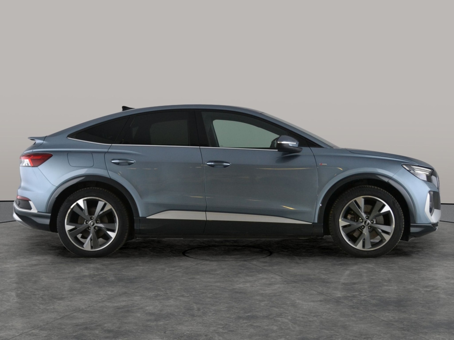 Used Audi Q4 e-tron 2022 for sale - 78218465: Photo 12