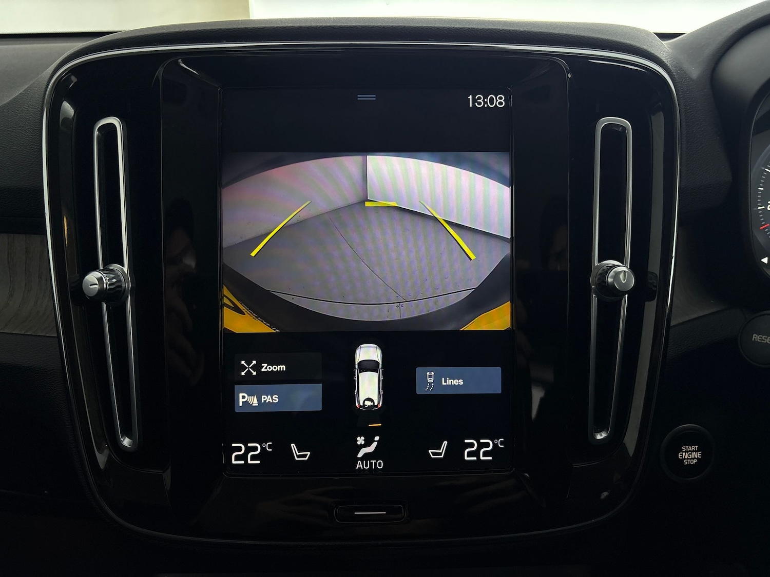 Used Volvo XC40 2020 for sale - 76373465: Photo 35