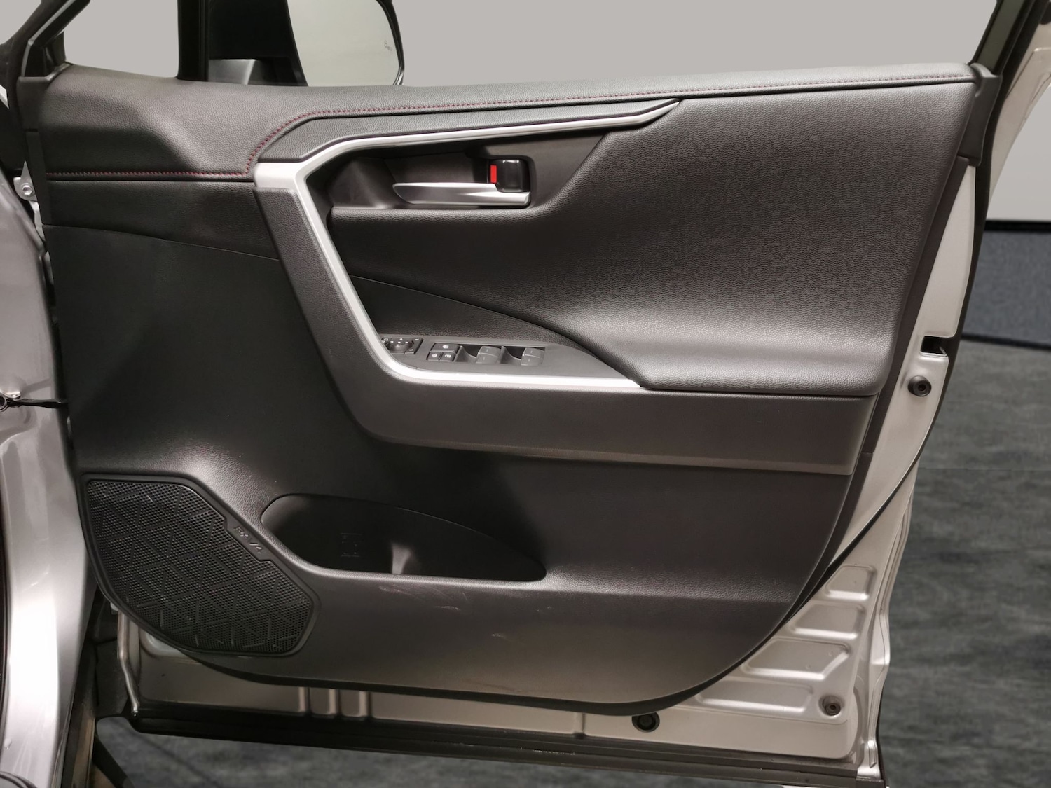 Used Toyota RAV4 2023 for sale - 77483160: Photo 29