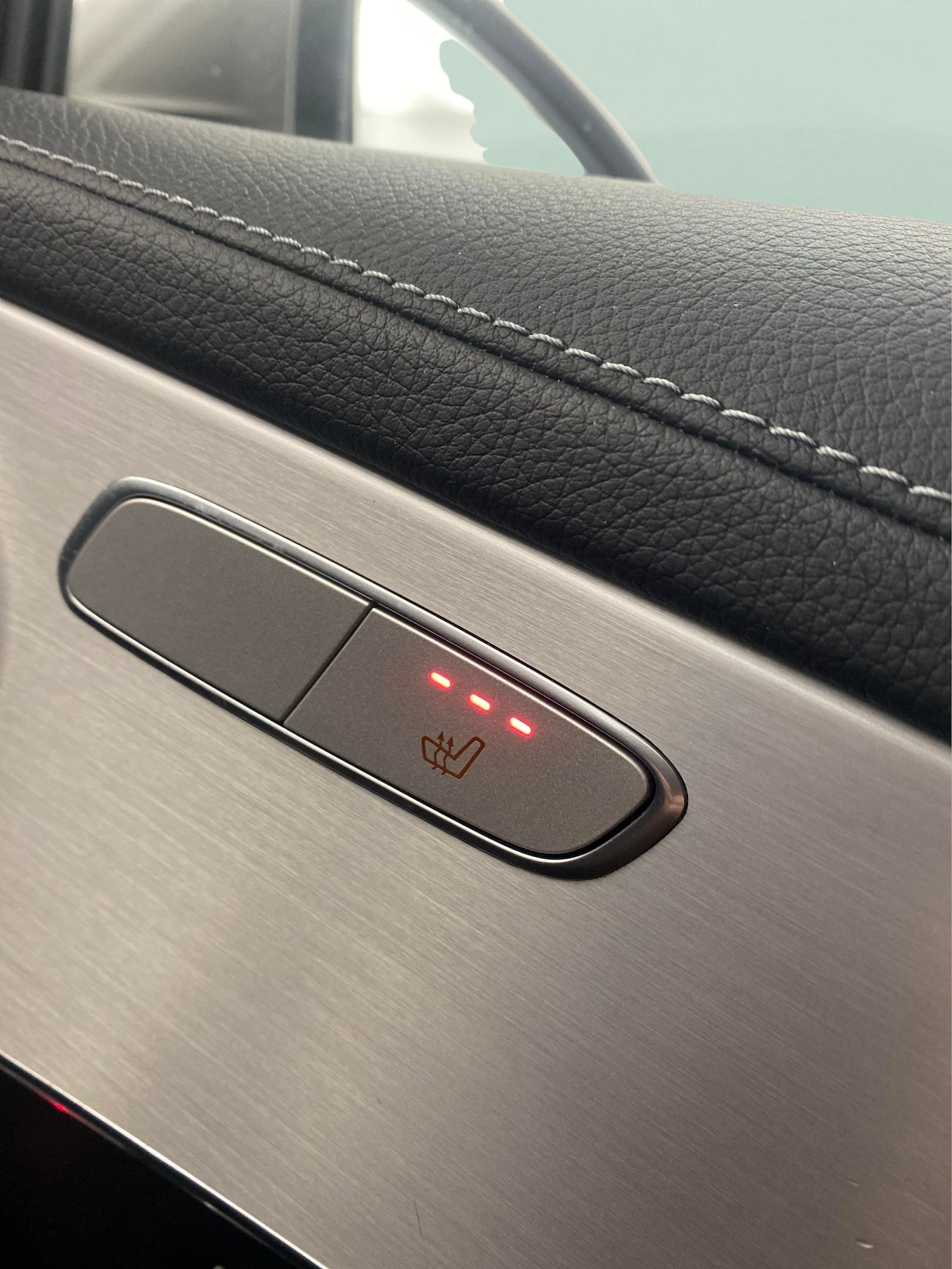 Used Mercedes-Benz GLC 2021 for sale - 76717865: Photo 18