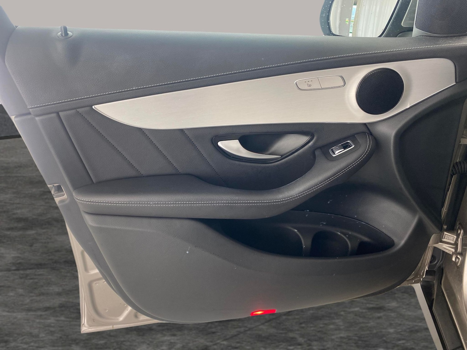 Used Mercedes-Benz GLC 2021 for sale - 76717865: Photo 25