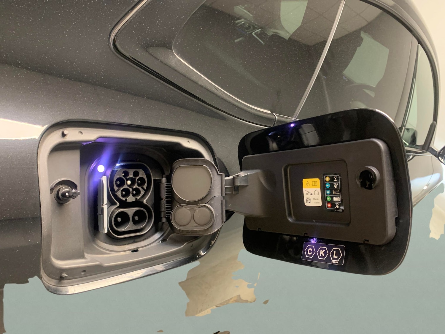 Used BMW i4 2022 for sale - 76587901: Photo 31