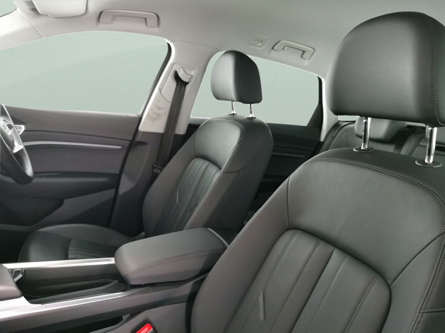 Used Audi e-tron 2022 for sale - 77972179: Photo 7