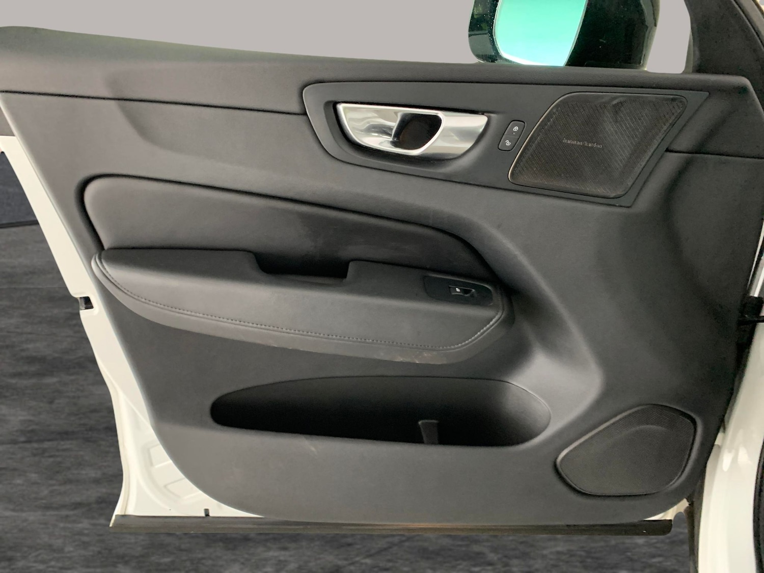 Used Volvo XC60 2023 for sale - 76758068: Photo 29