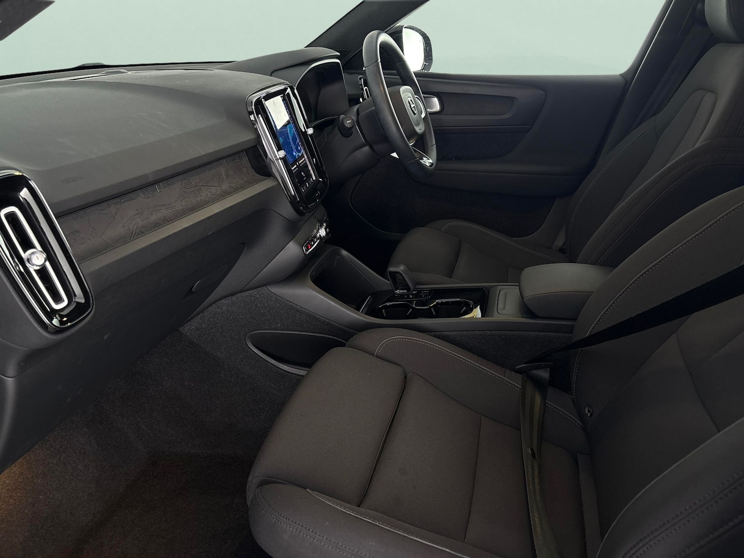 Used Volvo XC40 for sale - 78163681: Photo 4