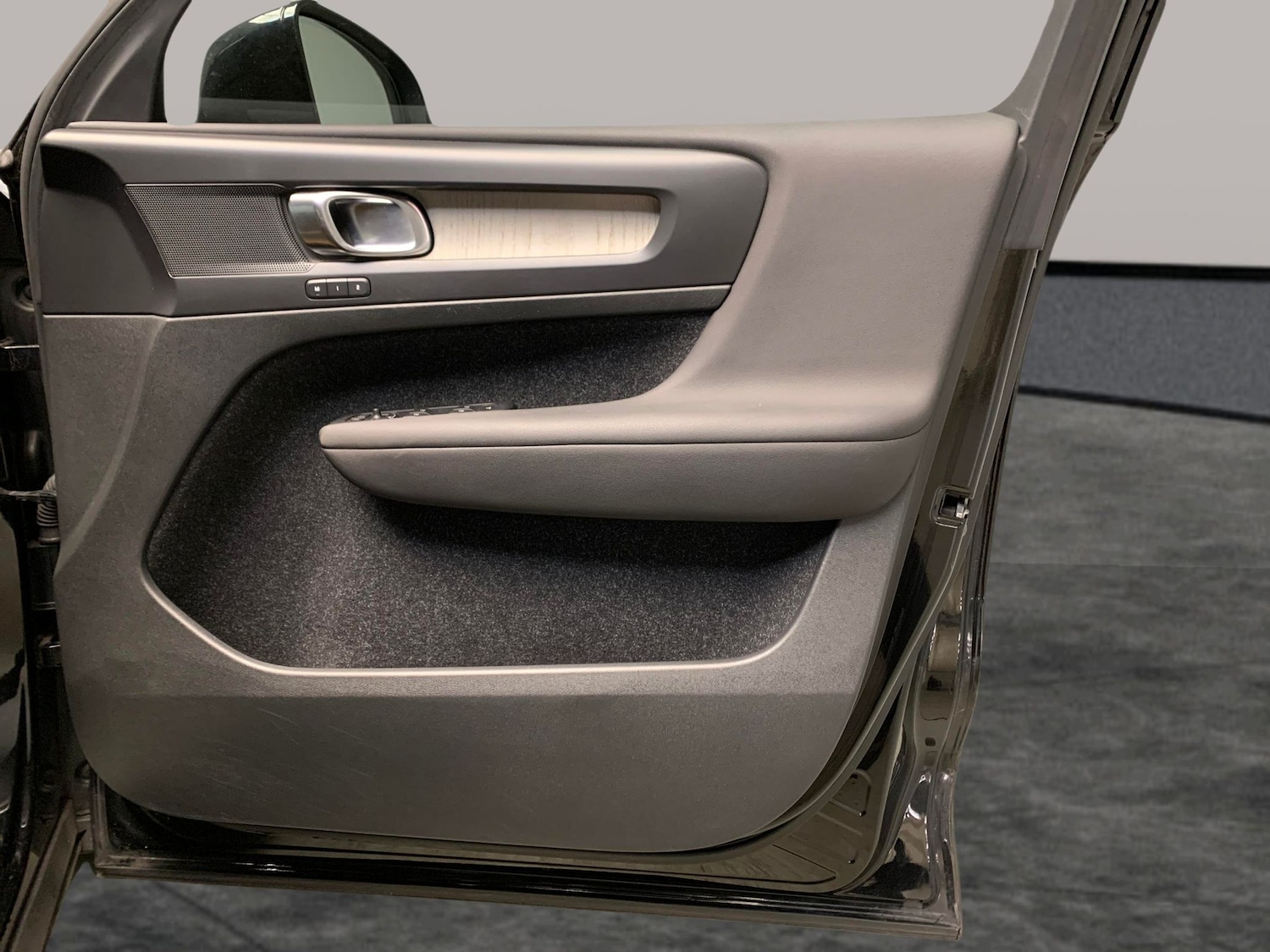 Used Volvo XC40 2020 for sale - 76717868: Photo 28