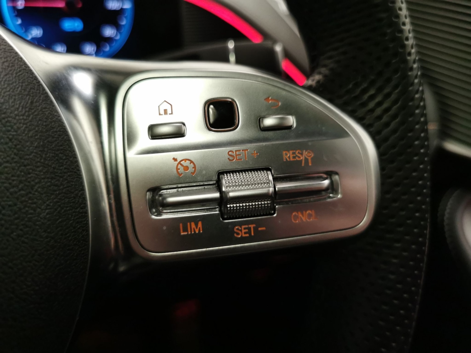 Used Mercedes-Benz EQC for sale - 76491952: Photo 20