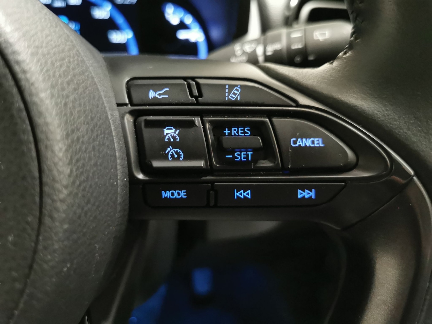 Used Toyota Yaris Cross 2022 for sale - 77036504: Photo 17