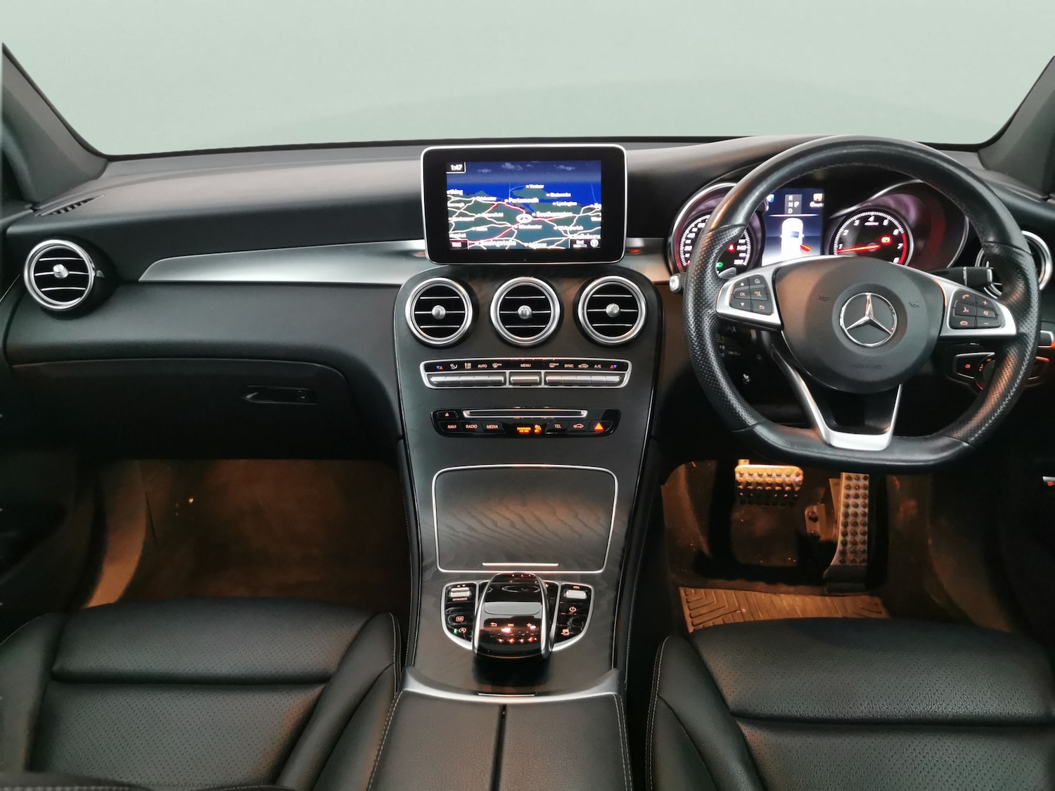 Used Mercedes-Benz GLC 2019 for sale - 76773867: Photo 10