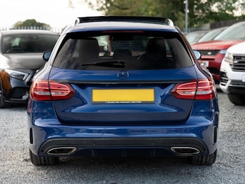 Used Mercedes-Benz C Class 2018 for sale - 79145992: Photo
