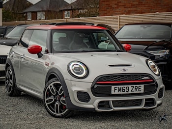 Used MINI Hatch 2020 for sale - 77645705: Photo