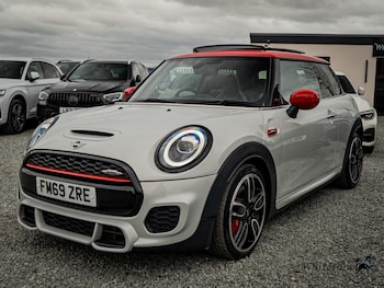Used MINI Hatch 2020 for sale - 77645705: Photo