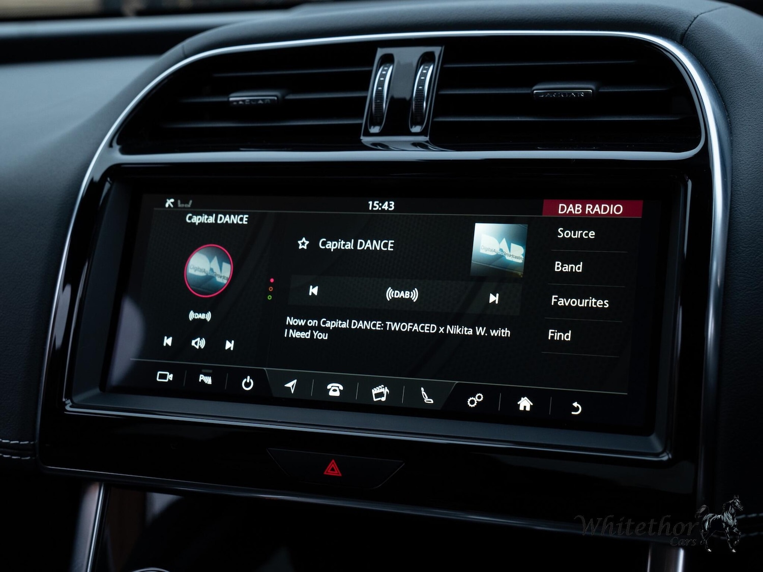 Used Jaguar XE 2020 for sale - 76992860: Photo 51