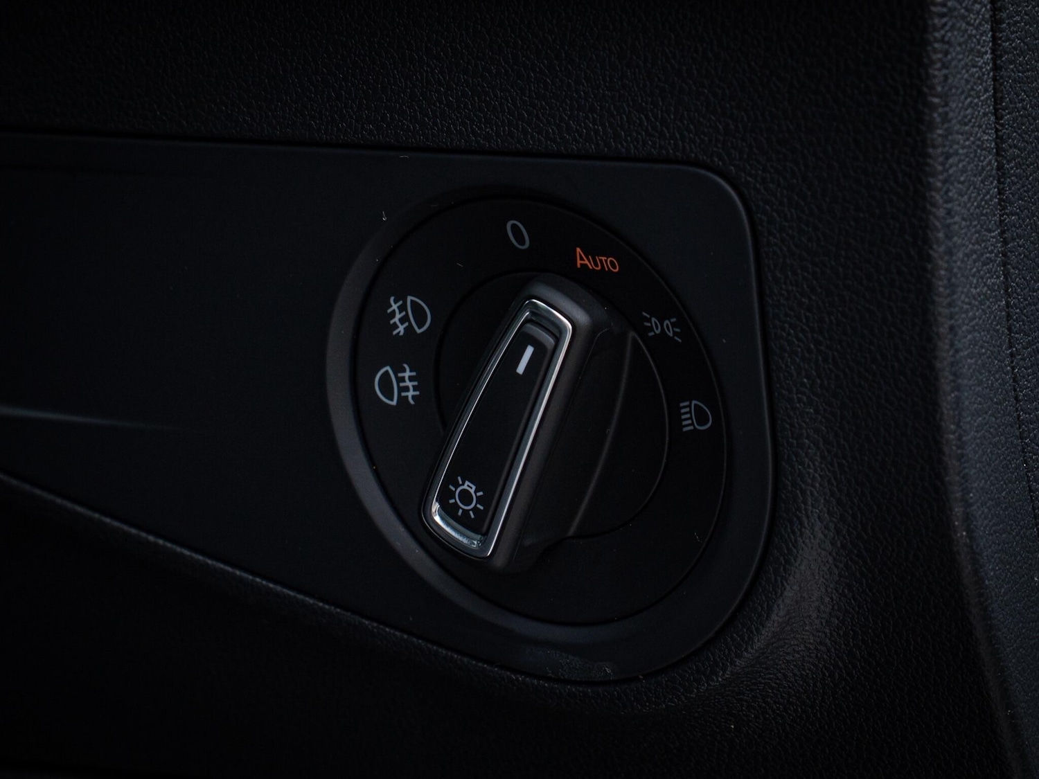 Used Volkswagen Tiguan 2018 for sale - 76953190: Photo 38