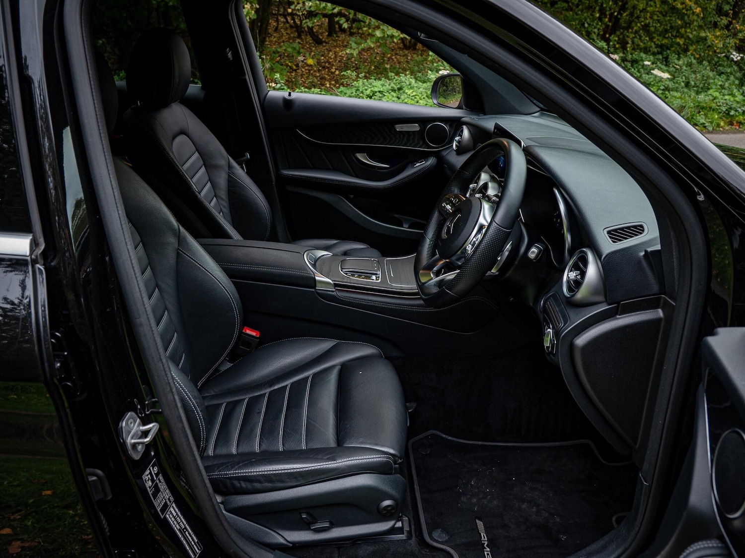 Used Mercedes-Benz GLC 2021 for sale - 76349800: Photo 26