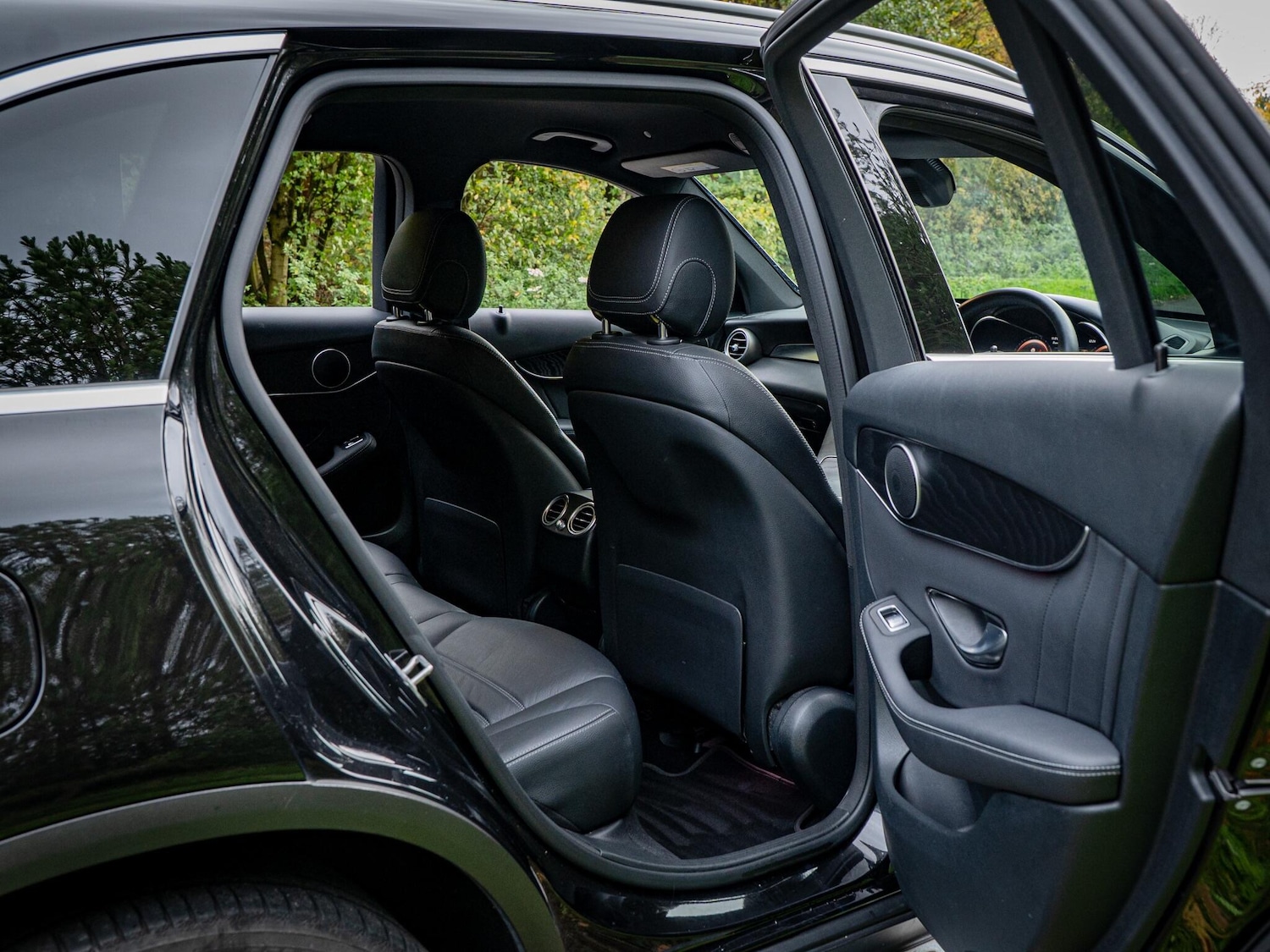 Used Mercedes-Benz GLC 2021 for sale - 76349800: Photo 28