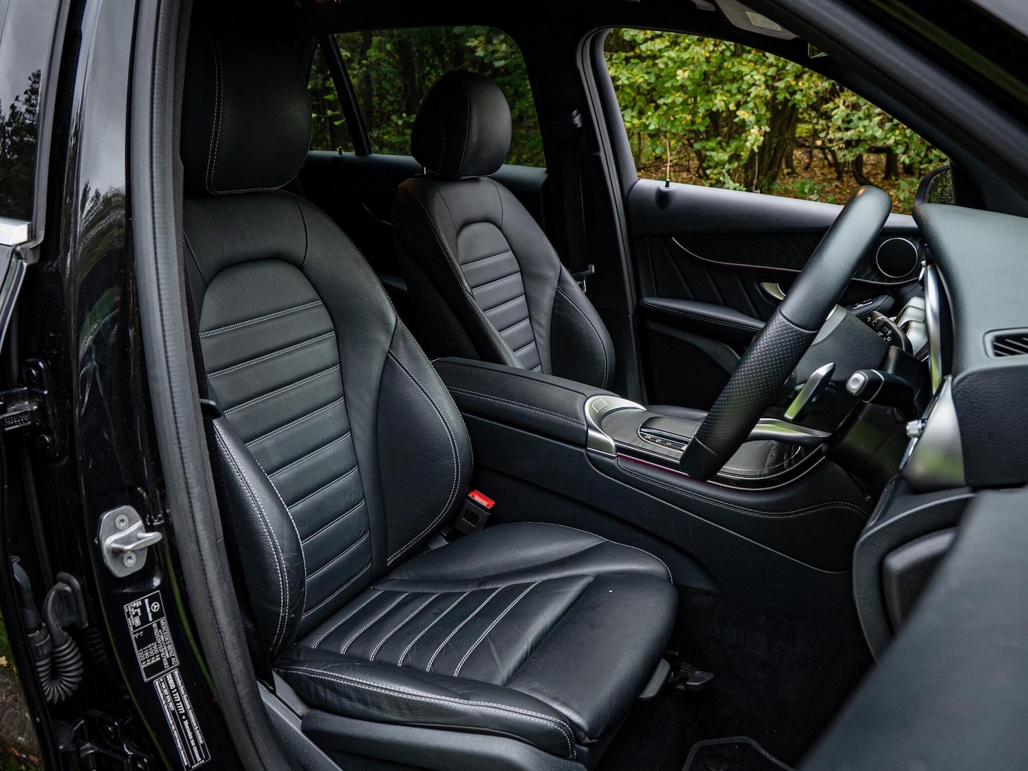 Used Mercedes-Benz GLC 2021 for sale - 76349800: Photo 8