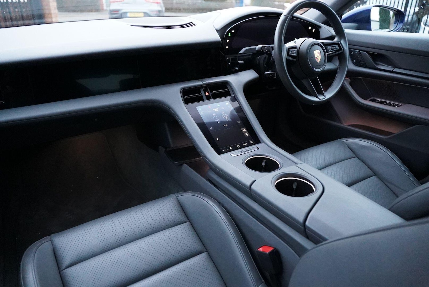 Used Porsche Taycan 2021 for sale - 76998951: Photo 14