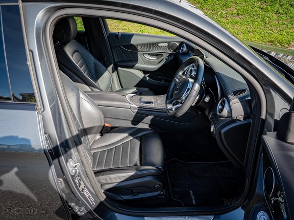 Used Mercedes-Benz GLC 2019 for sale - 75728608: Photo 27