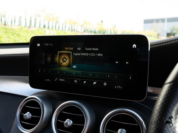 Used Mercedes-Benz GLC 2019 for sale - 75728608: Photo 49