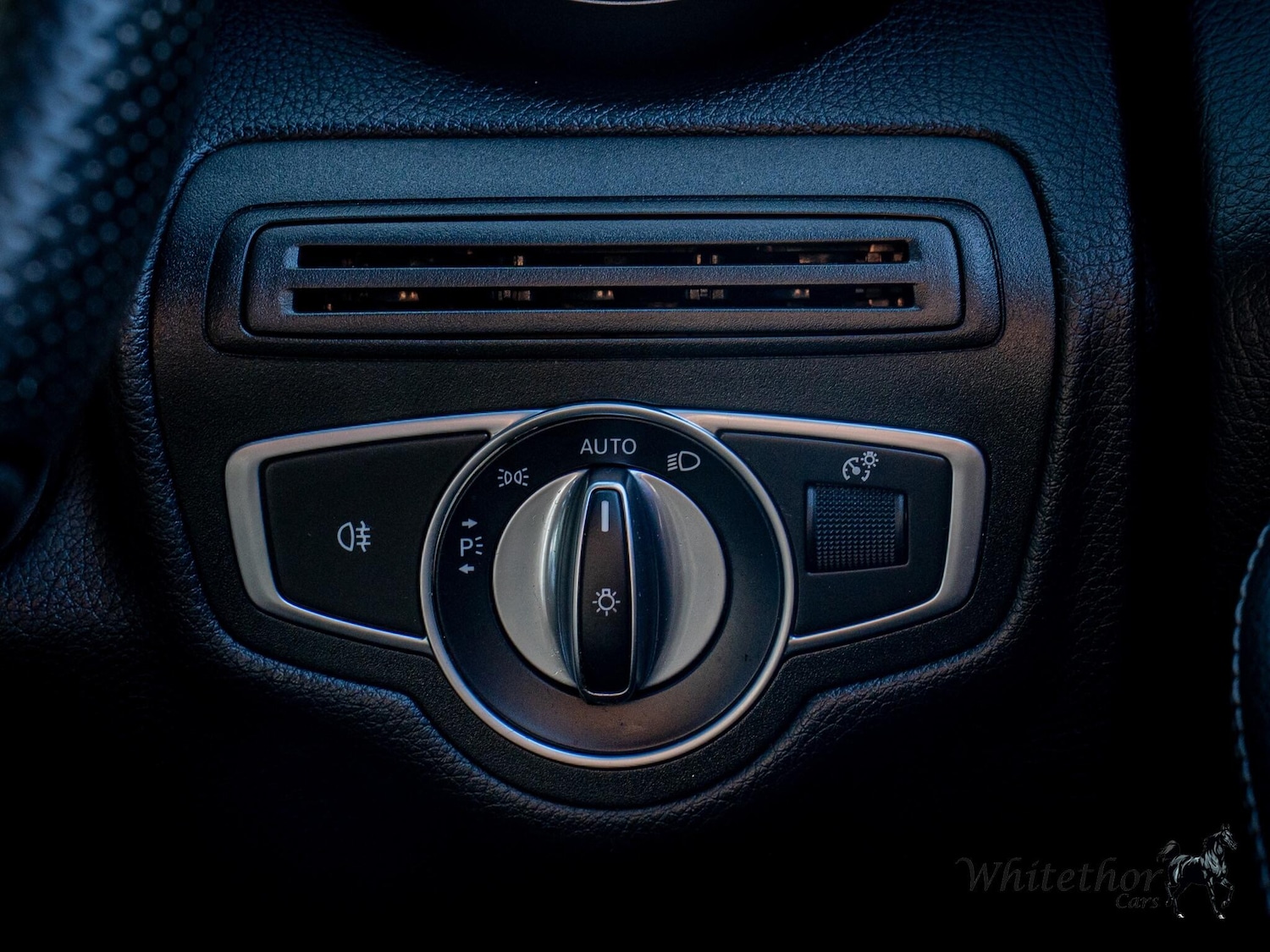 Used Mercedes-Benz GLC 2019 for sale - 76988745: Photo 36