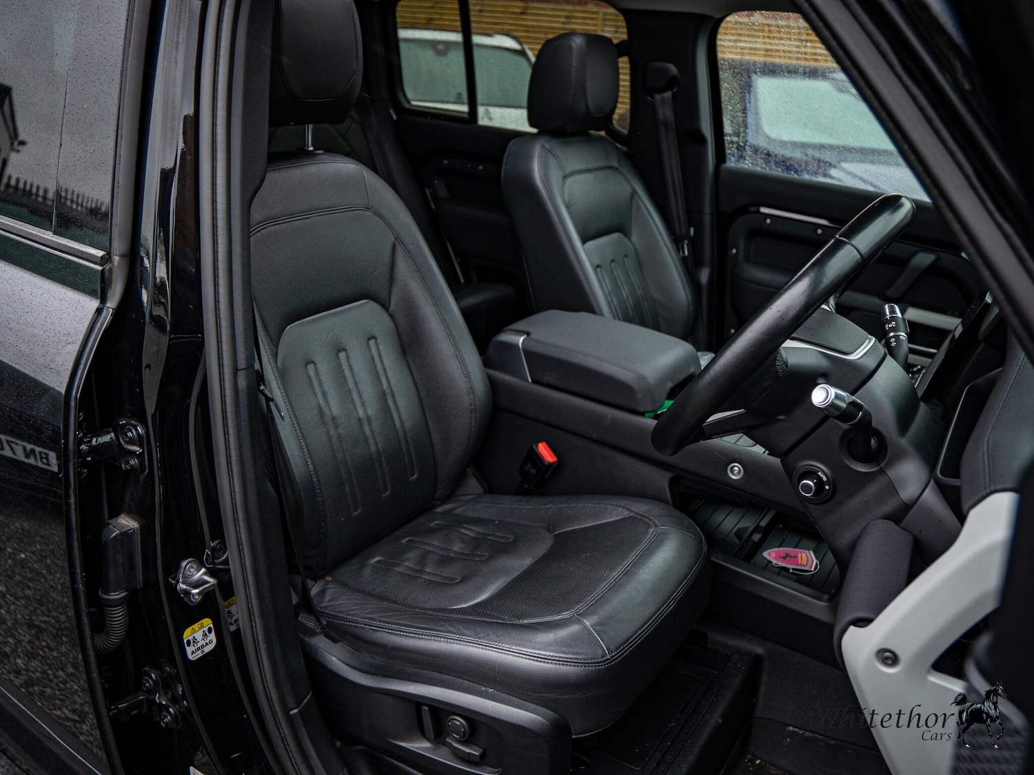 Used Land Rover Defender 110 for sale - 77853235: Photo 2