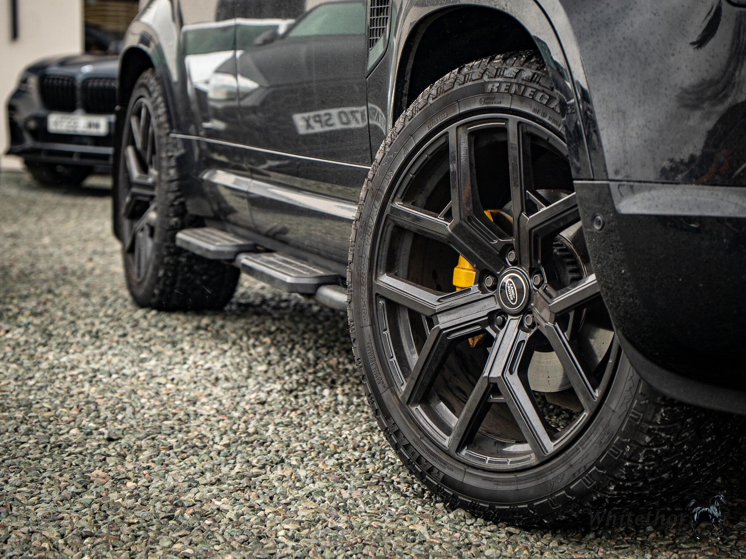 Used Land Rover Defender 110 for sale - 77853235: Photo 4