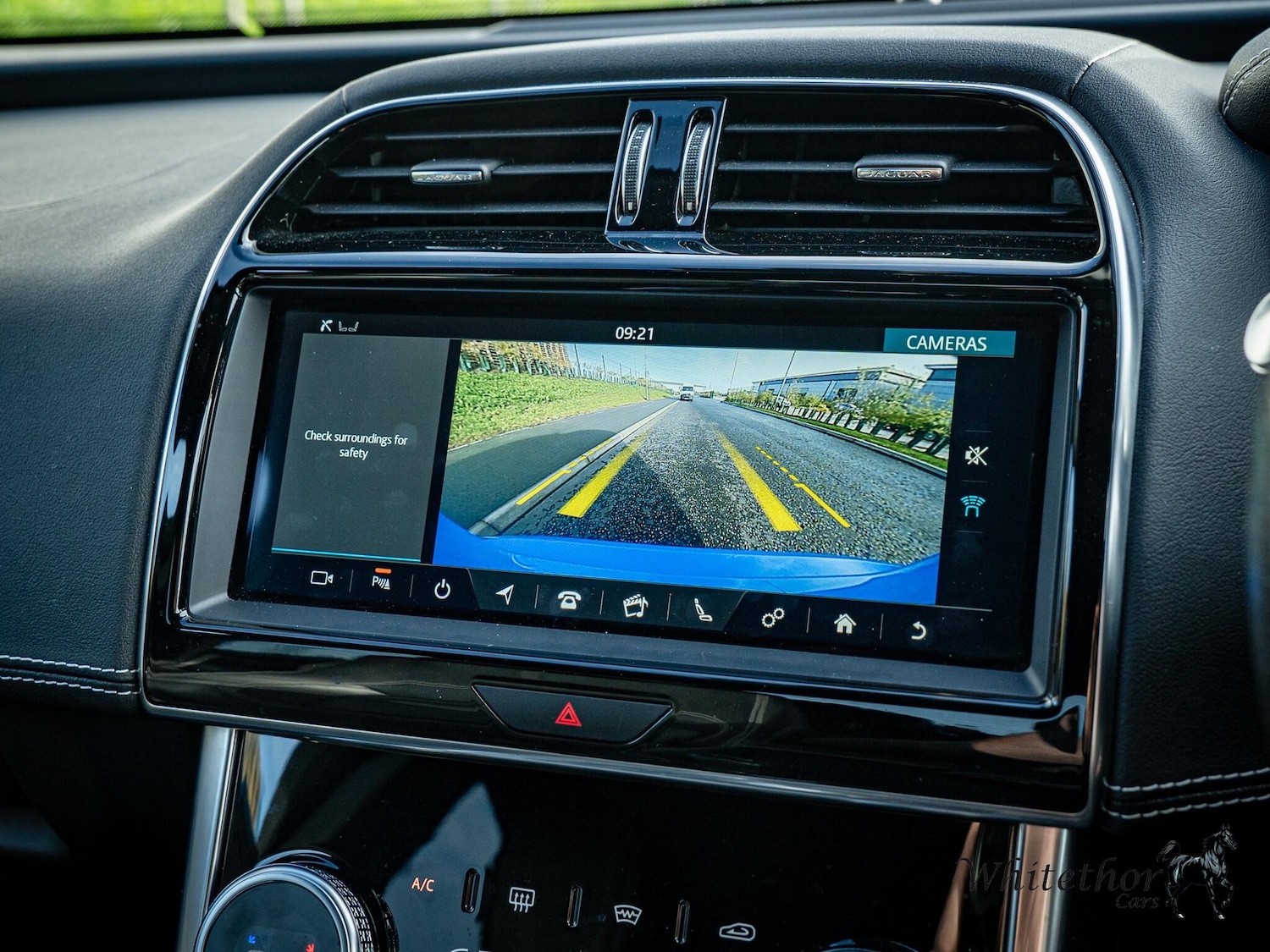 Used Jaguar XE 2020 for sale - 76399012: Photo 11