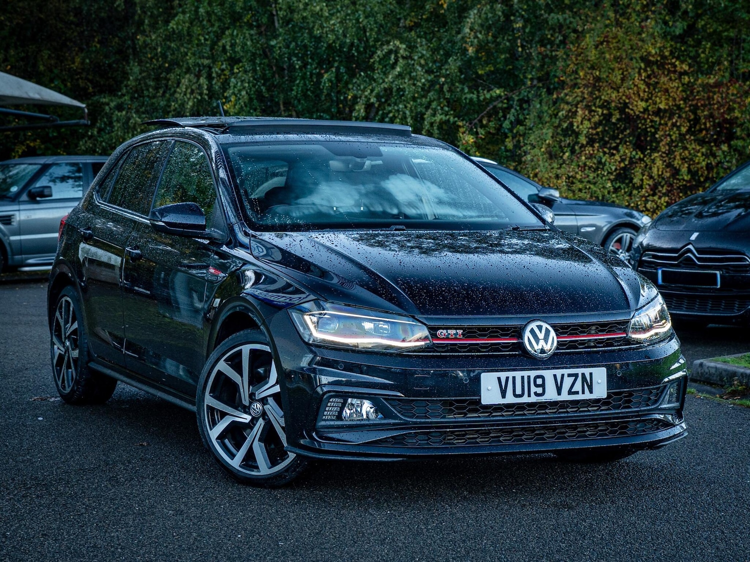 Used Volkswagen Polo 2019 for sale - 76360295: Photo 1