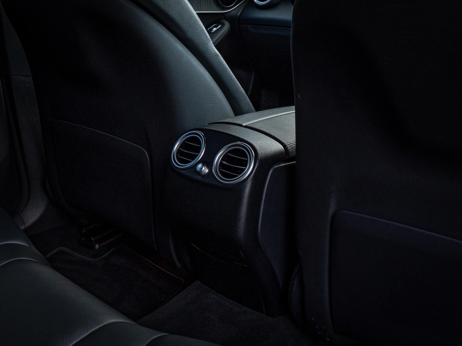 Used Mercedes-Benz GLC 2020 for sale - 76458084: Photo 33