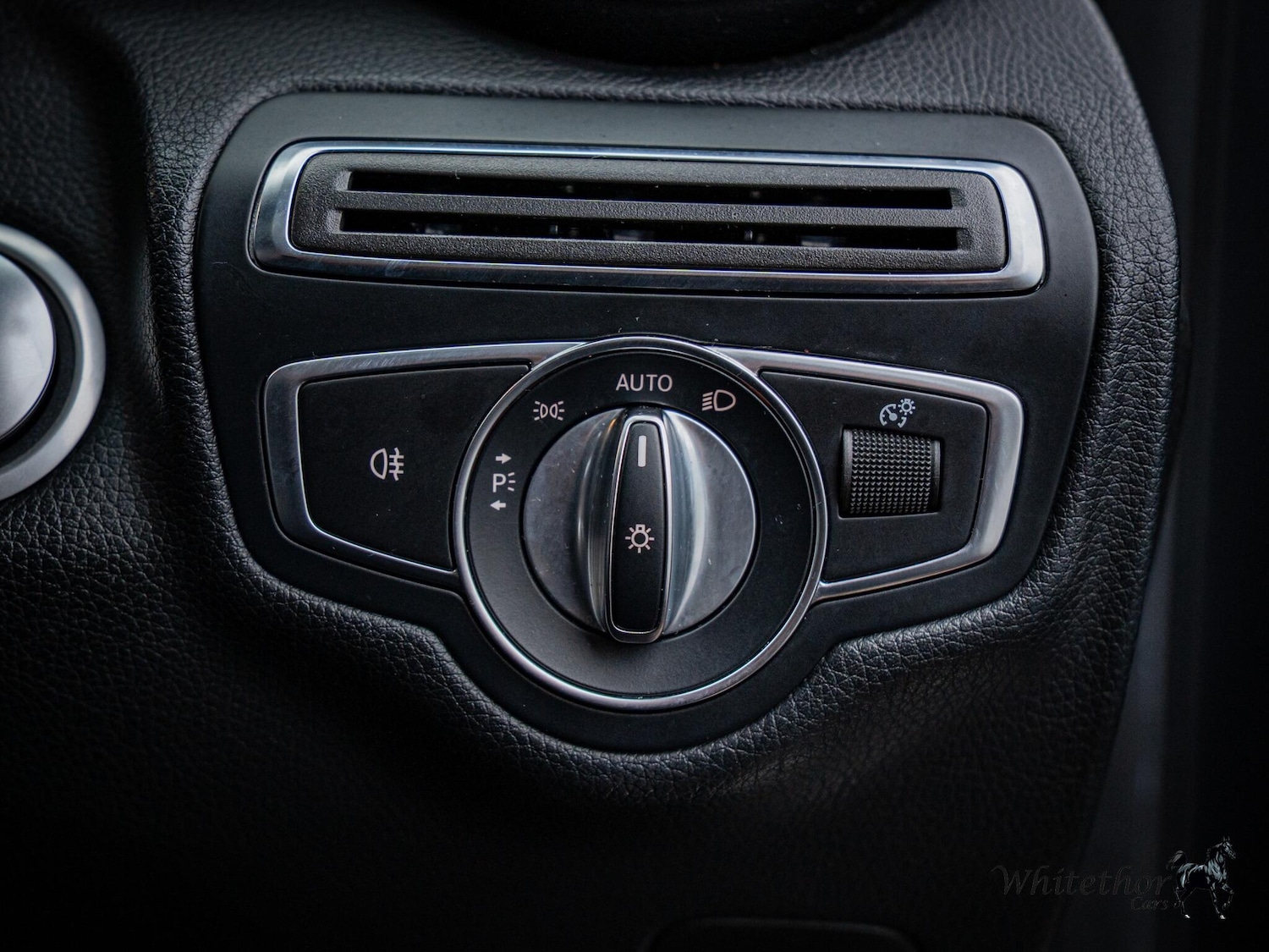 Used Mercedes-Benz GLC 2018 for sale - 76832298: Photo 55