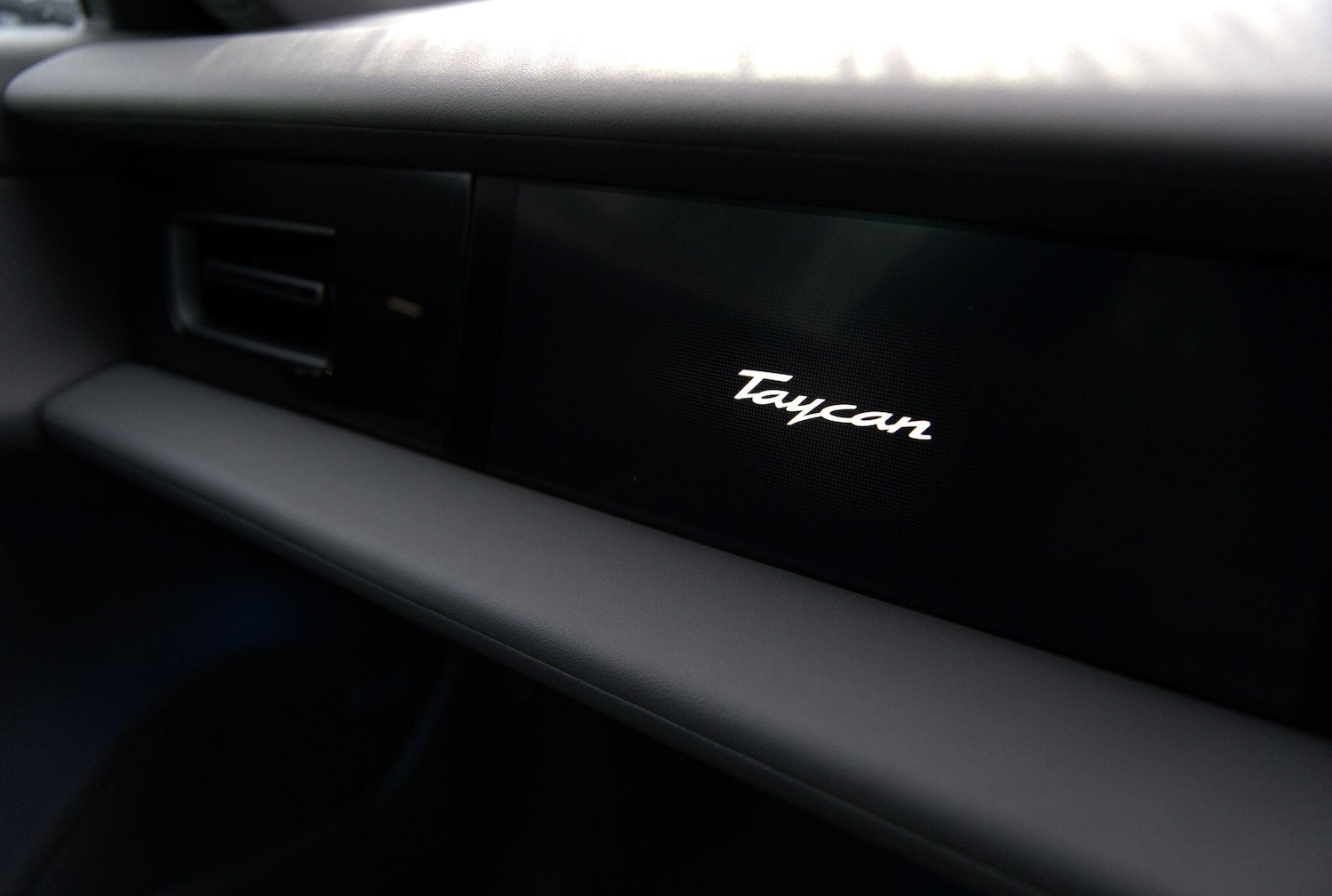 Used Porsche Taycan 2021 for sale - 76832677: Photo 10