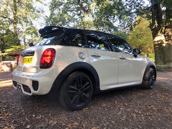 Used MINI Hatch 2018 for sale - 76801113: Photo