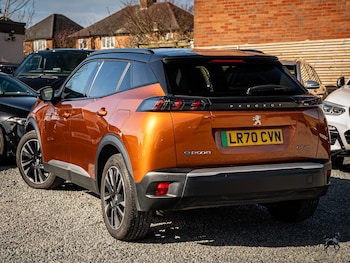 Used Peugeot E-2008 2020 for sale - 77853403: Photo