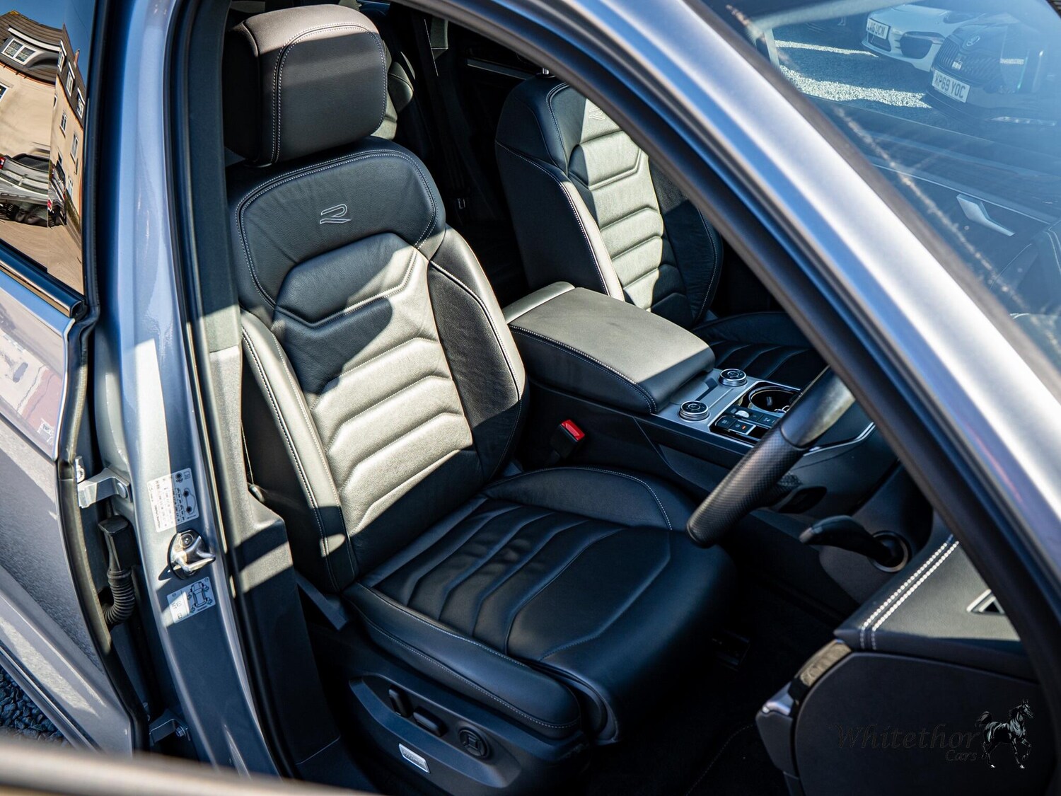 Used Volkswagen Touareg for sale - 77925791: Photo 9