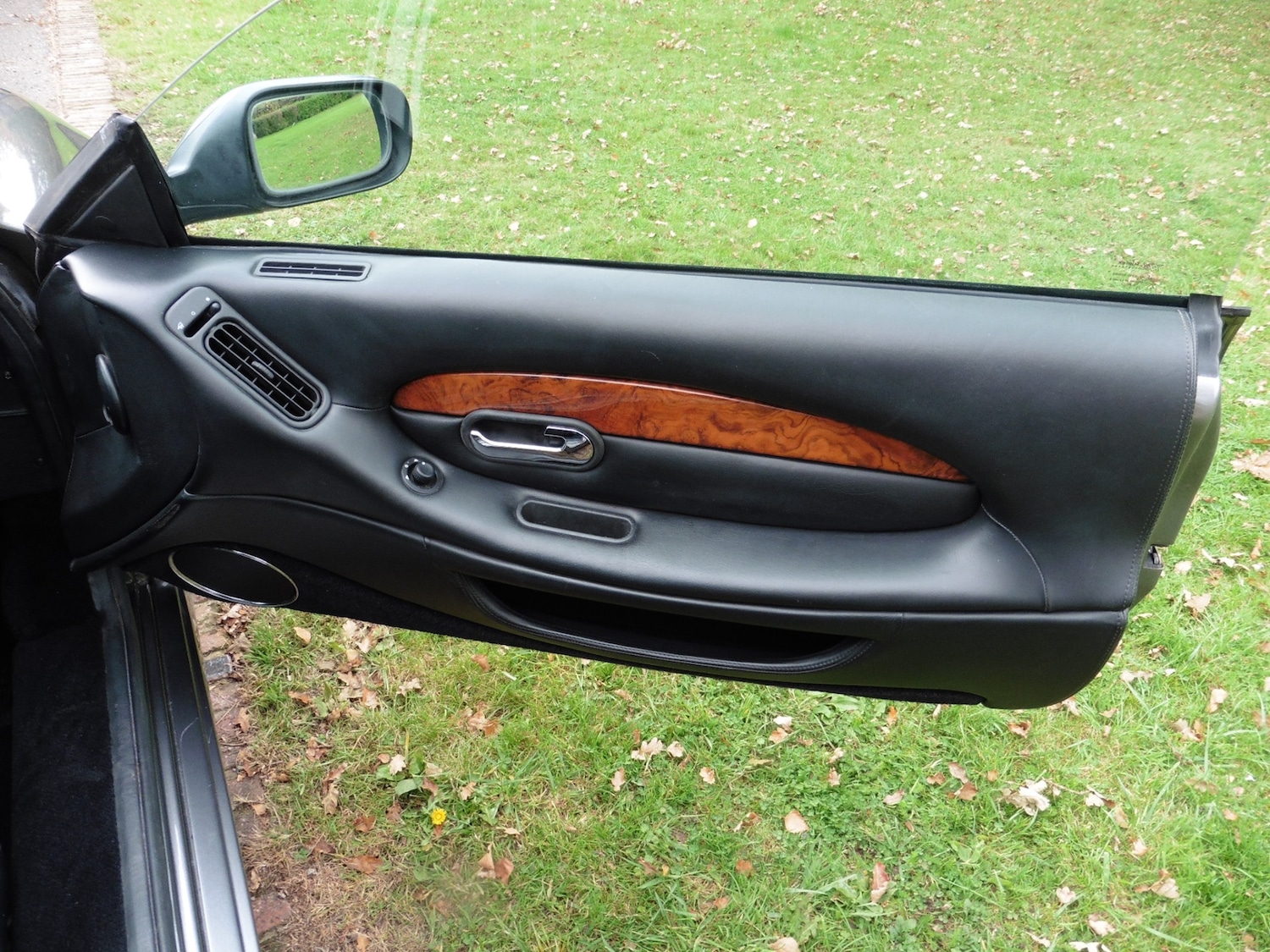 Used Aston Martin DB7 2002 for sale - 76309763: Photo 10