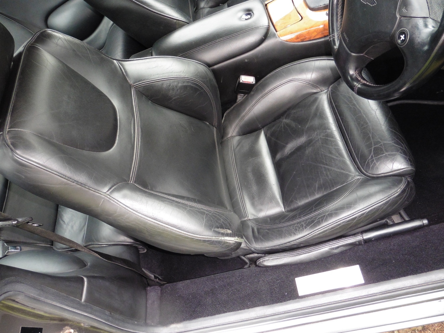 Used Aston Martin DB7 2002 for sale - 76309763: Photo 12