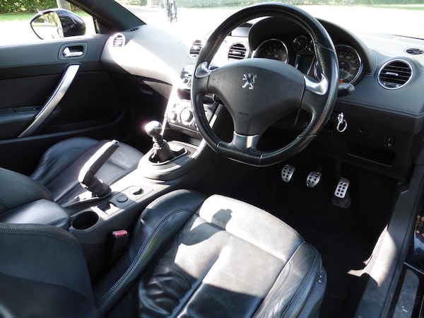 Used Peugeot RCZ 2011 for sale - 70630474: Photo 9