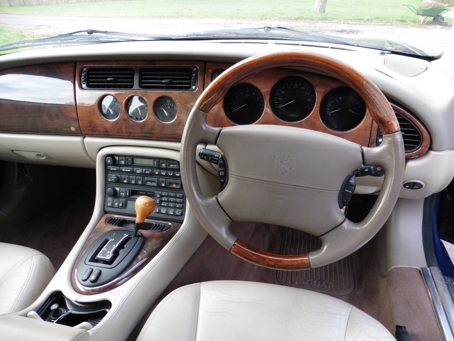 Used Jaguar XK8 2001 for sale - 76640092: Photo 11