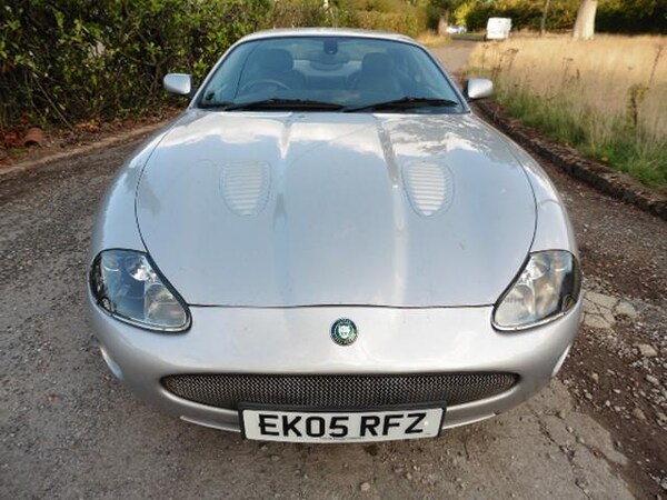 Used Jaguar XKR 2005 for sale - 57865005: Photo 2