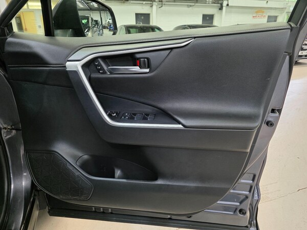 Used Toyota RAV4 2021 for sale - 75520544: Photo 15