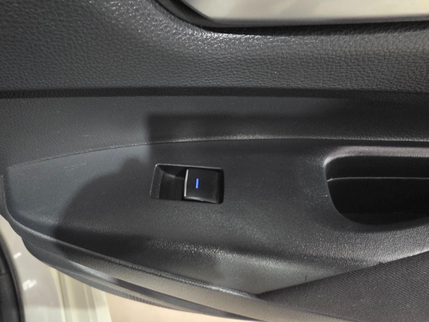 Used Toyota Corolla 2019 for sale - 76613382: Photo 19