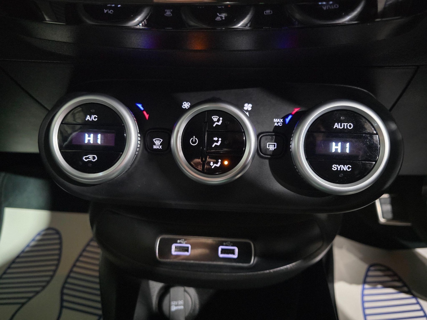 Used Fiat 500X Dolcevita 2024 for sale - 77330637: Photo 11