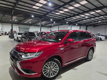 Mitsubishi - Outlander