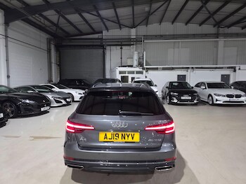 Used Audi A4 Avant 2019 for sale - 76498480: Photo